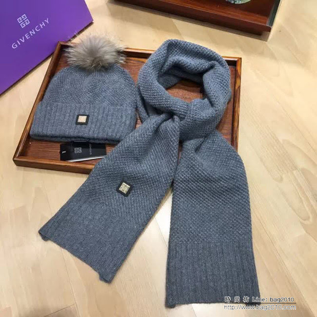 GIVENCHY紀梵希 新款 保暖又時尚兔絨加羊絨圍巾帽子套裝 LLWJ8723